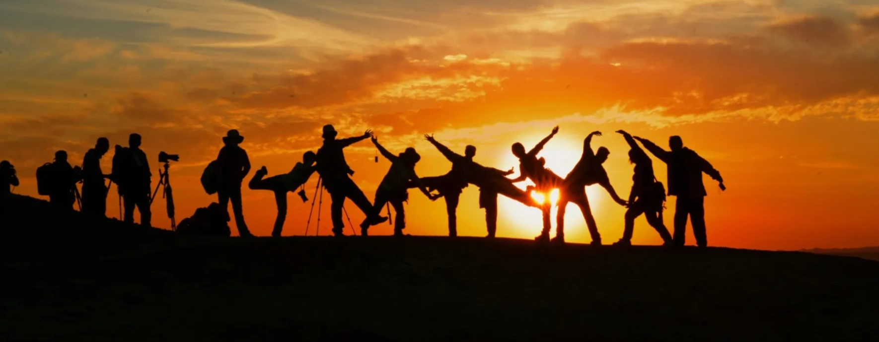Group sunshine banner dawn.png
